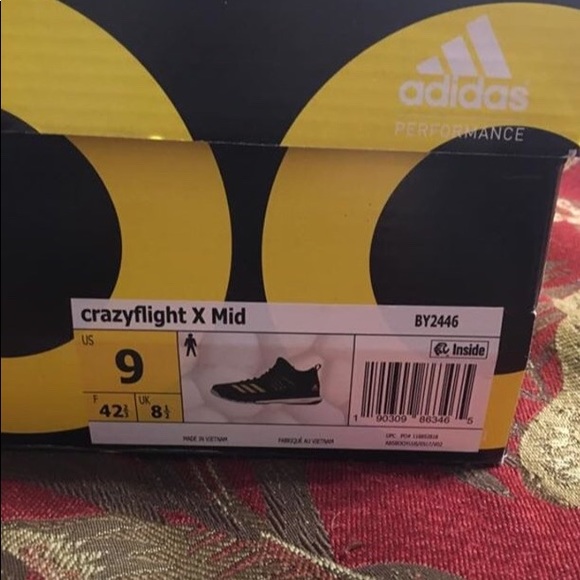 Men’s Adidas gym shoes - Picture 5 of 5